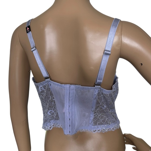 Victoria's Secret Light Purple Lace Bra with Underwire Support NWT 38D - Picture 2 of 4